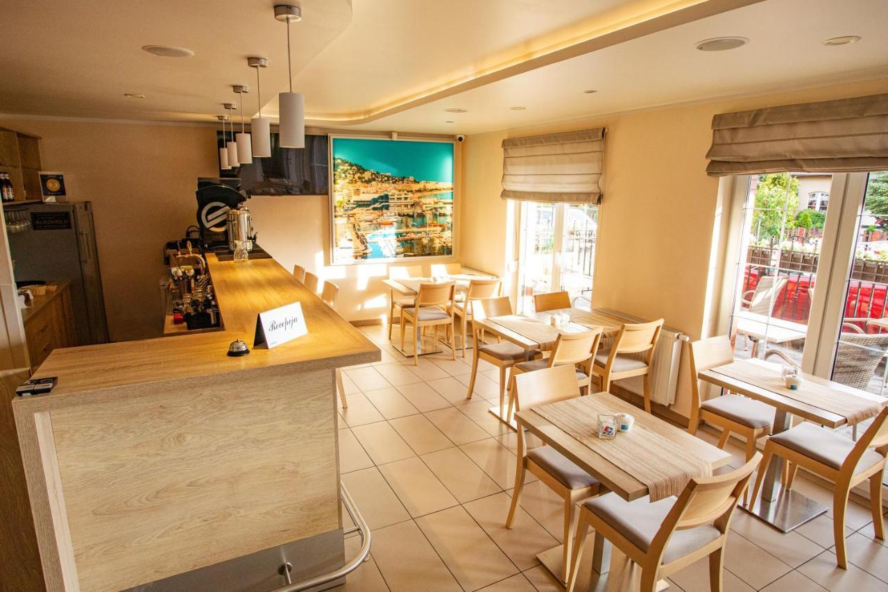 Villa Cannes Jastarnia Buitenkant foto